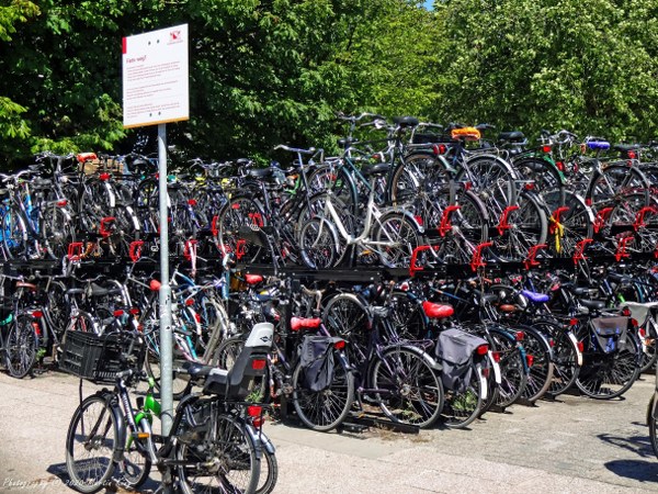 Double-decker bike park in Utrecht