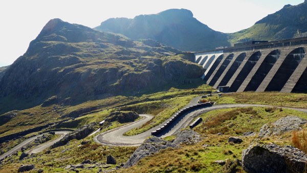Enjoying the spectacular Stwlan Dam and the Moelwyns